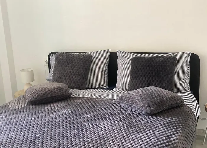 New Renovated Mija House - Puerto Banus Quiet&green Oasis Apartamento *