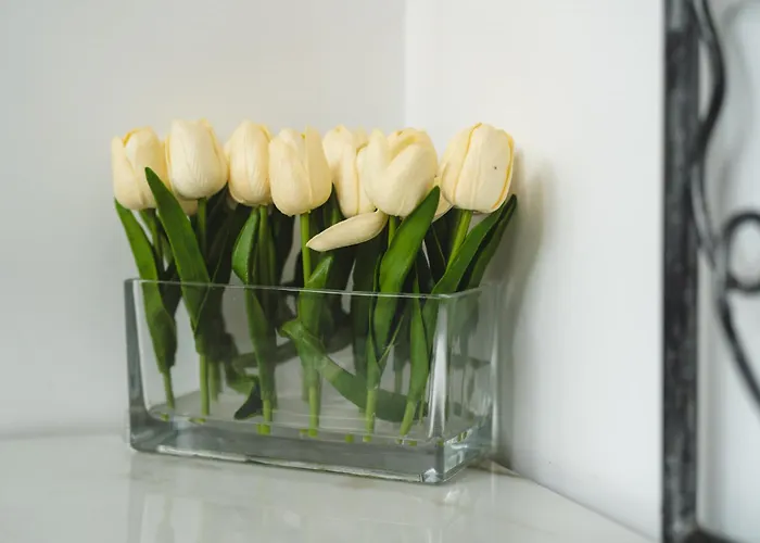 Apartamento New Renovated Mija House - Puerto Banus Quiet&green Oasis