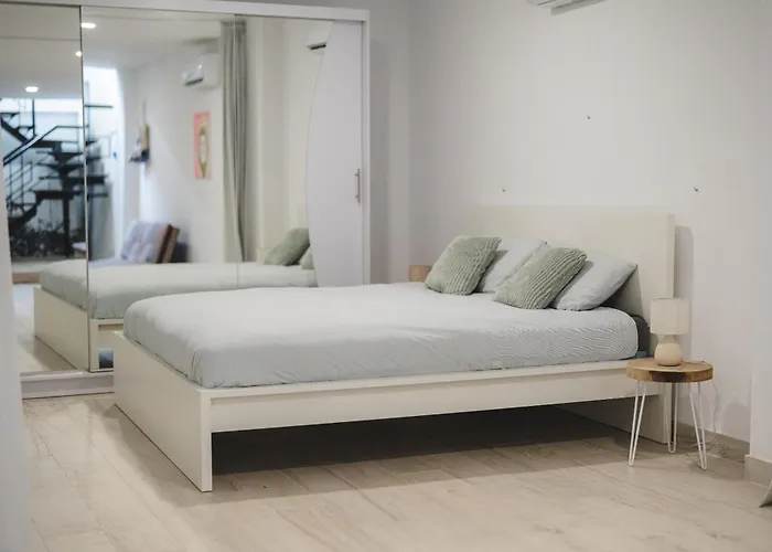 New Renovated Mija House - Puerto Banus Quiet&green Oasis Apartamento *