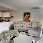 New Renovated Mija House - Puerto Banus Quiet And Oasis * Marbella
