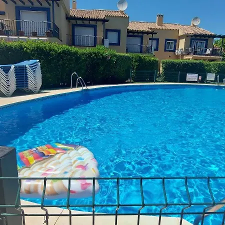 New Renovated Mija House - Puerto Banus Quiet And Oasis Apartment Marbella
