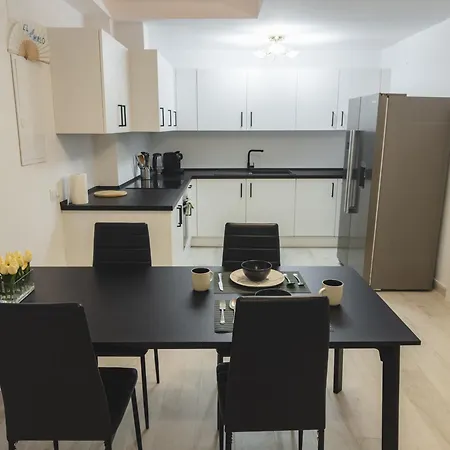 New Renovated Mija House - Puerto Banus Quiet And Oasis Apartment *