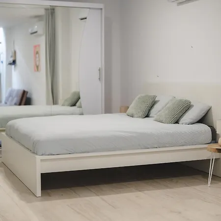 New Renovated Mija House - Puerto Banus Quiet And Oasis Apartament *