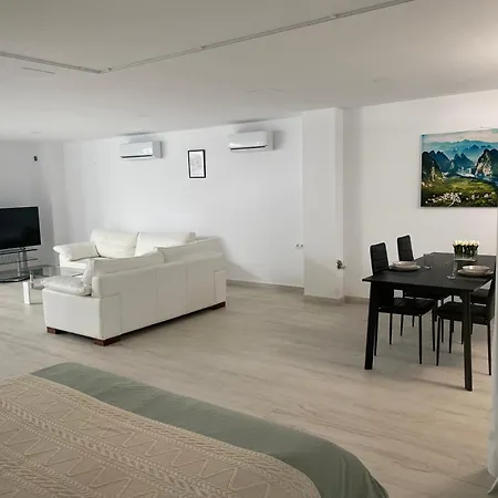 New Renovated Mija House - Puerto Banus Quiet&green Oasis Appartement *