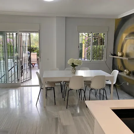 Appartement New Renovated Mija House - Puerto Banus Quiet&green Oasis *