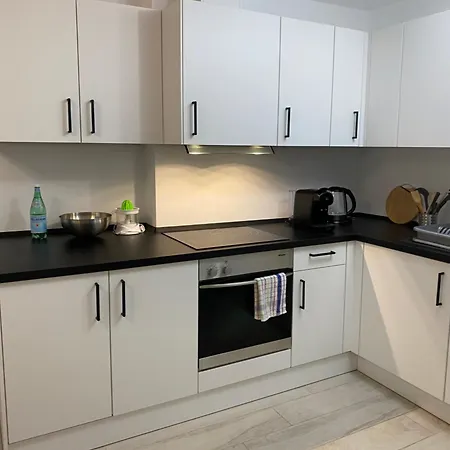 דירה New Renovated Mija House - Puerto Banus Quiet And Oasis מארבלה