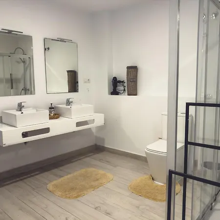 New Renovated Mija House - Puerto Banus Quiet And Oasis * מארבלה